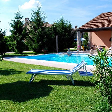 Agriturismo-R&B Corte Dei Gioghi Ferrara Exteriör bild