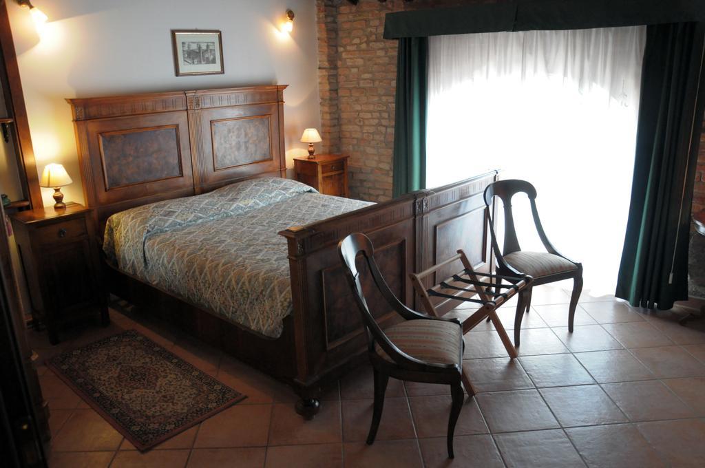 Agriturismo-R&B Corte Dei Gioghi Ferrara Rum bild