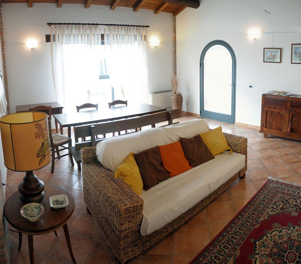 Agriturismo-R&B Corte Dei Gioghi Ferrara Exteriör bild